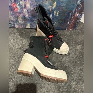 Converse suede platform boots